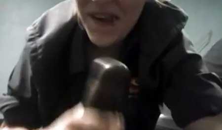 若い男と一緒にストライプゴルフクソで結び目 女の子 向け エッチ 無料 動画