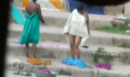 通信は二つの裸の女の子を破壊 女の子 用 アダルト 動画