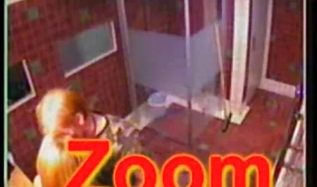 私の母は彼女のパンティーで子供を連れて行き、処罰した エロ 動画 女の子 むけ