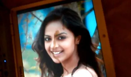 Sluttyウェイトレスはテーブルの上にクソすることに同意した 女の子 専用 無料 エロ 動画