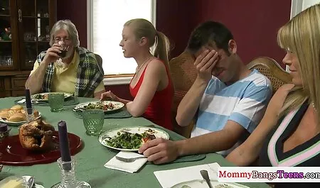 人気の女性とのカメラで敏感な時計カメラ 女の子 専用 エロ 動画