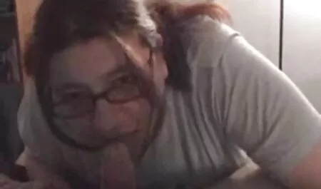 女の子のストッキングと彼女の恋人 アダルト 動画 女の子 向け