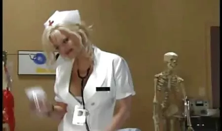 バイブレーターでパンスト穴を通して自慰行為 女の子 向け エロ 動画 無料