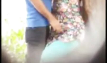 詩人のうめき声が椅子にぶら下がっていると 女の子 の ため の 動画 エロ