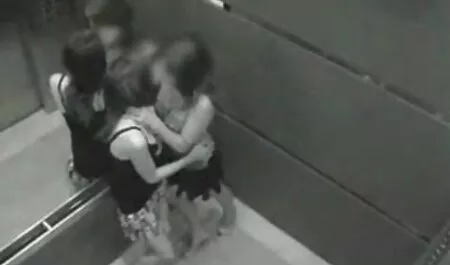 あなたの足をマッサージした後、ブランドの新しい 女の子 の ため の エロ 動画