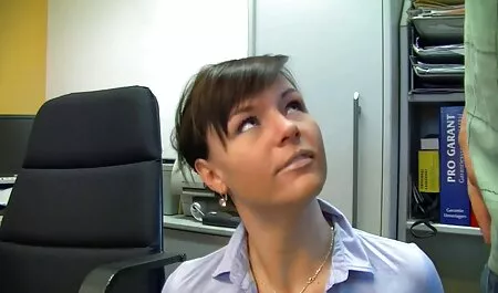 両方の穴はガラス棒で引っ張られました 女の子 向け 無料 エロ 動画