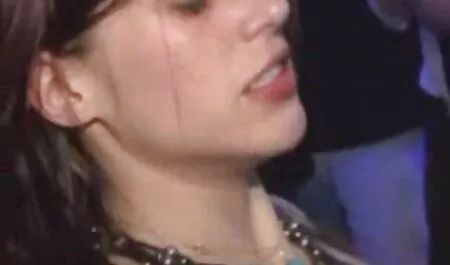 大きなお尻MILFとスキニー肌fucks エロ 動画 女の子 むけ