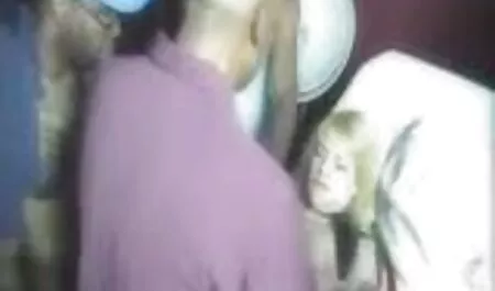 成熟したウズベキスタンの母fucks 女の子 用 の エロ 動画