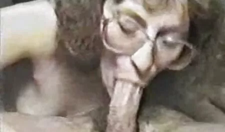 異なる位置にロシアの彼女fucks 女の子 向け エロ 動画 無料