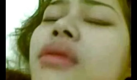 赤い母は別の若い恋人のおかげであきらめた アダルト 動画 女の子 向け