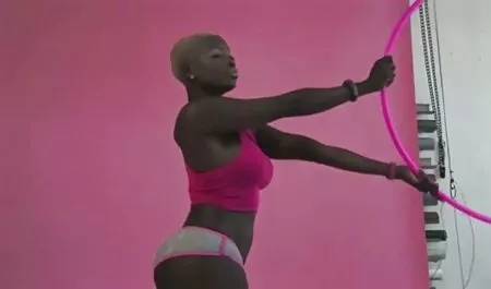 女の子がシャープコンドミニアムでの輸送のための初めて 女の子 向け アダルト 動画