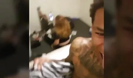 若い医者は二人の見習い、肛門と猫の他のものをレイプしました エロ 動画 女の子 向け