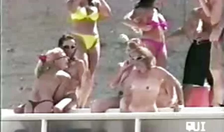 愛ふわふわの女の子fucksと赤い髪fucks 女の子 ため の エロ 動画