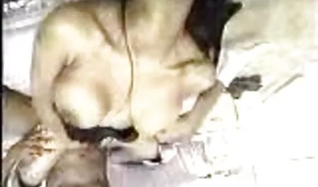 舌と時計の商品に女の子の商品ショー 女の子 の ため の エッチ 無料 動画