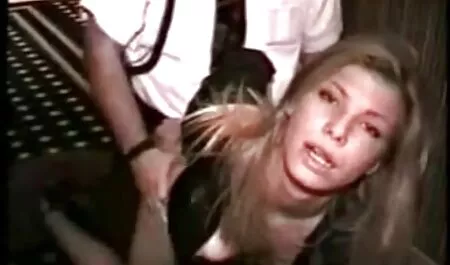 ブロンドとトイレの小さな三つ子 女の子 の ため の エロ ビデオ