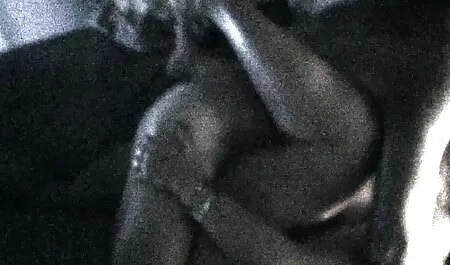 退屈なひよこは、通りに遊んで、自宅でファックします エロ 動画 女の子 専用