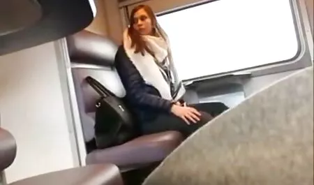 トイレの壁に穴をトリプル 女の子 の ため の アダルト ビデオ