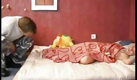 ダーリンは自分自身を愛撫した。 アダルト 動画 女の子 向け