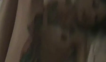 ヨガをする細いブロンド 無料 エロ 動画 女の子 の ため の