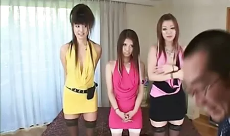 美しい時計の二つのレズビアン 女の子 の ため の エロ ビデオ