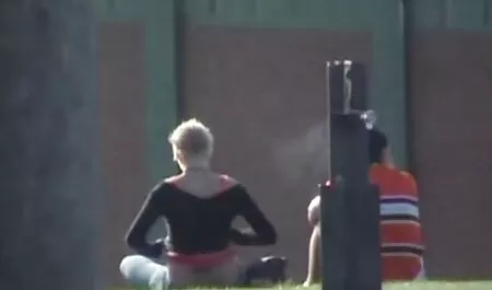 Valyuhu持ってきました内部ザ森与えましたで彼女の口と性交 エロ 動画 女の子 用